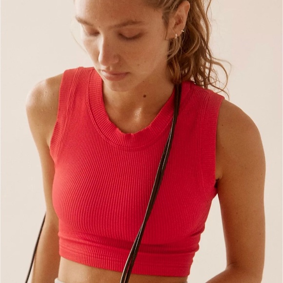 Free People Happiness Runs Muscle Tank Top in Tea Berry Size XL NEW - Picture 5 of 10